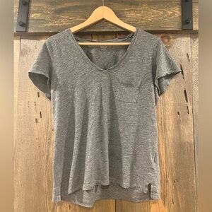 Madewell One-Pocket Gray V Neck Short Sleeve Tshirt Medium